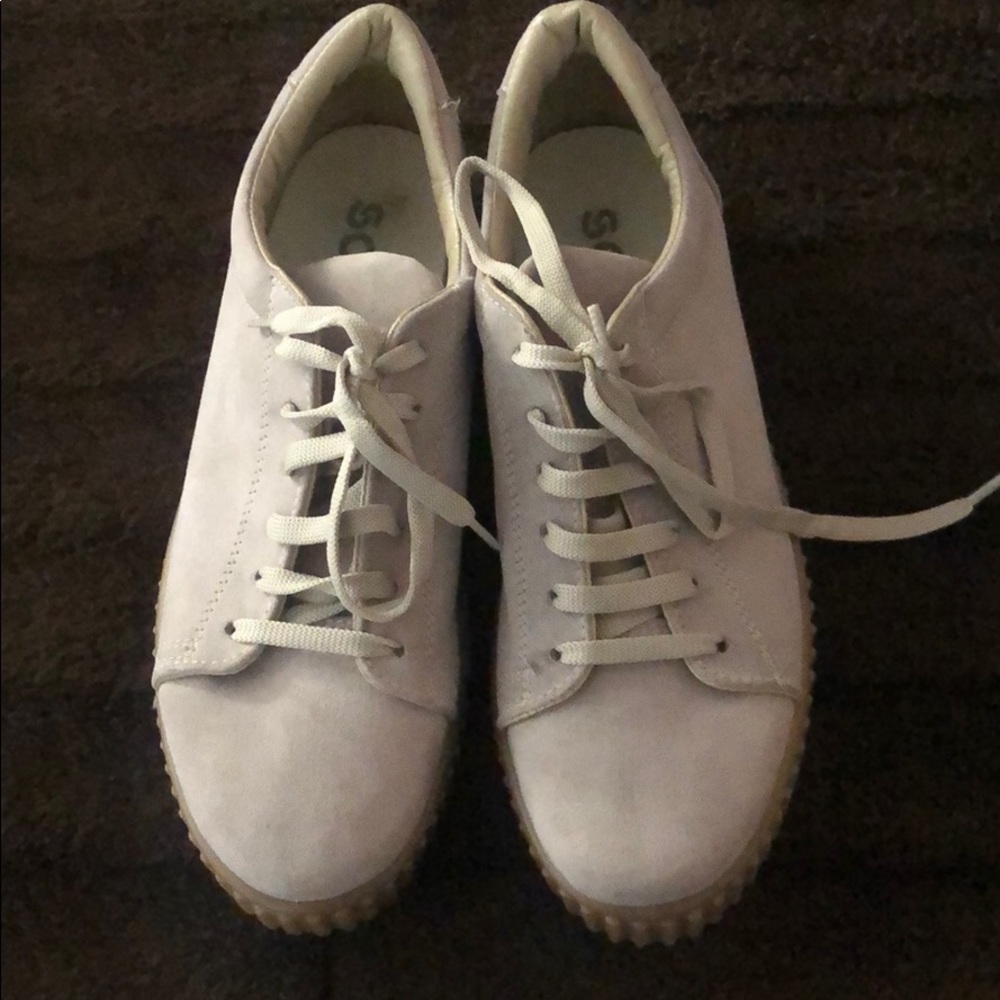 Suede tan lace up platform shoes